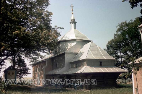 Church. View from south east (Mykola Zharkikh's archive, slides collection, 18.08.1989)